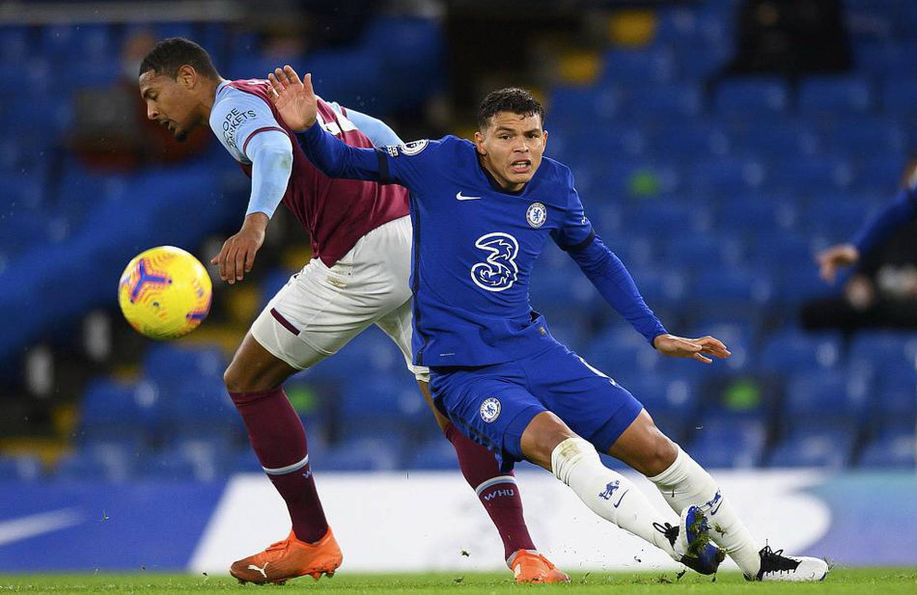 恩茅斯之间 恩茅斯之间