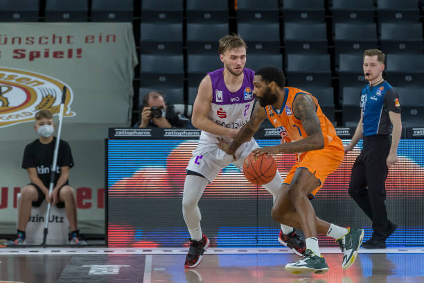 曼便利用中 曼便利用中